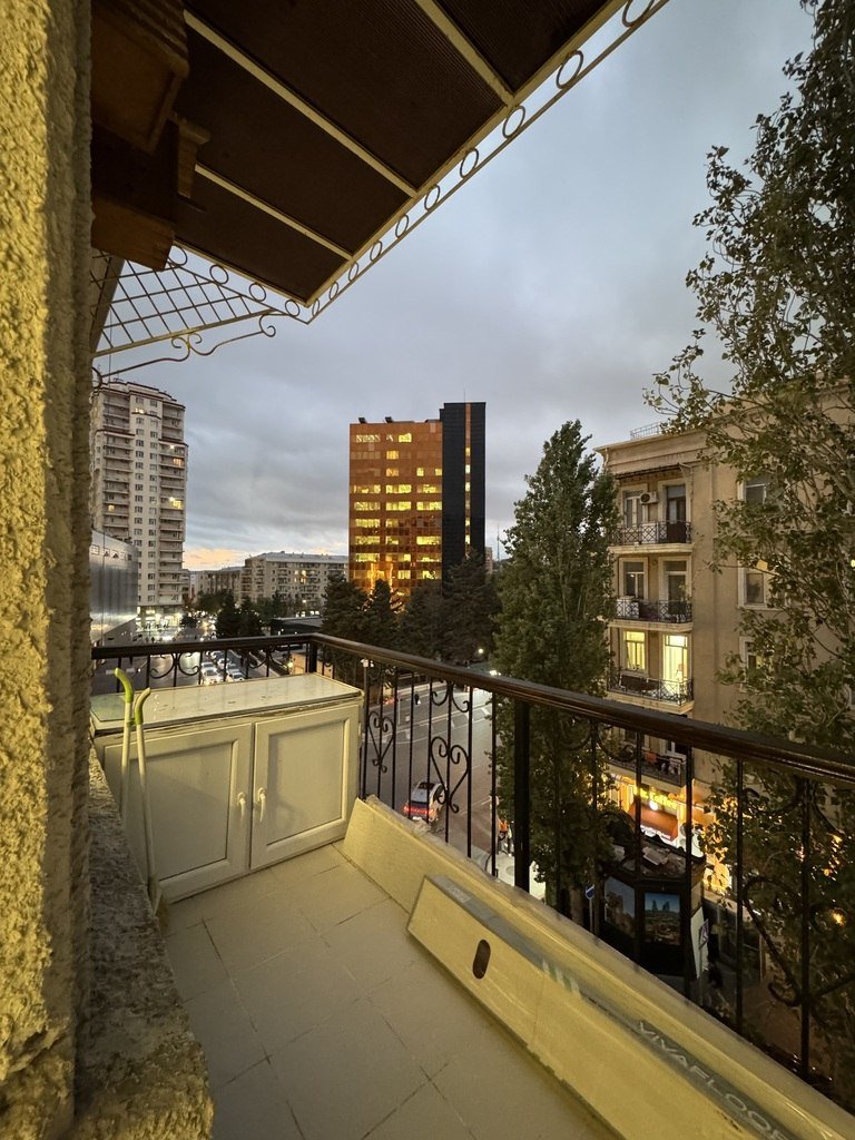 Satılır 2 otaqlı köhnə tikili, 45 m², 28 May m.-12