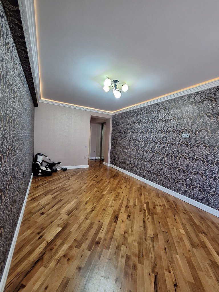 Satılır 3 otaqlı yeni tikili, 125 m², İnşaatçılar m.-9