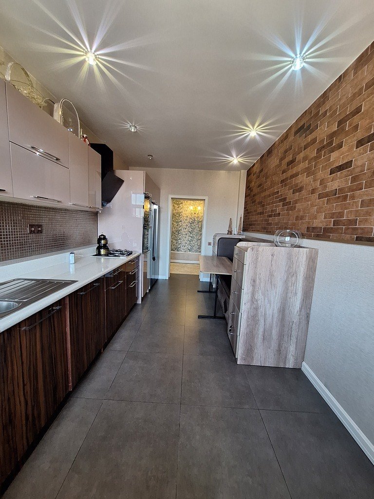 Satılır 3 otaqlı yeni tikili, 125 m², İnşaatçılar m.-15