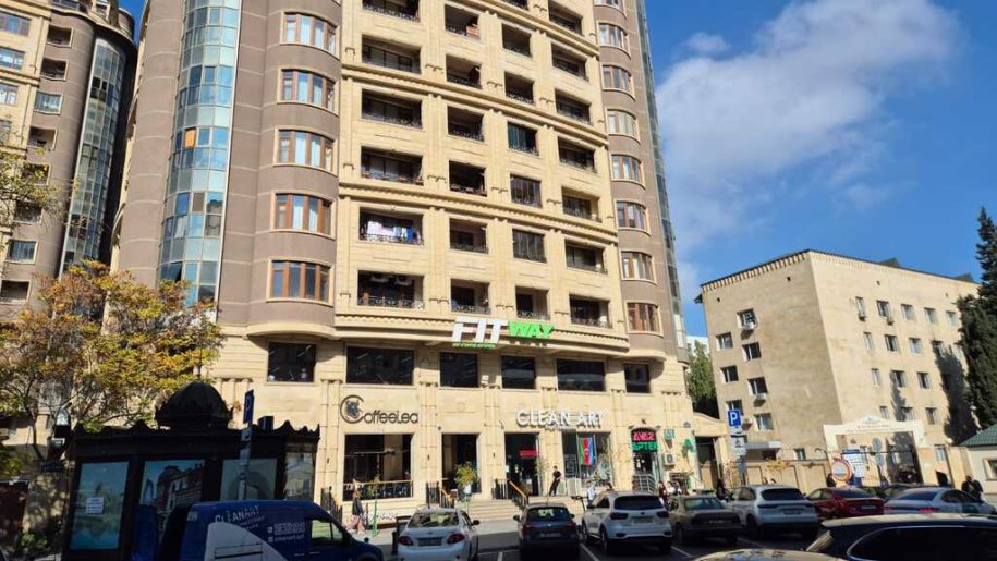 150 m<sup>2</sup> obyekt satılır, Nizami m.-2