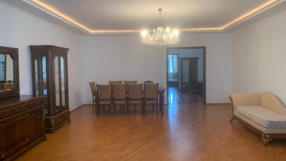 Kirayə verilir 3 otaqlı yeni tikili, 140 m², Nizami m.-2