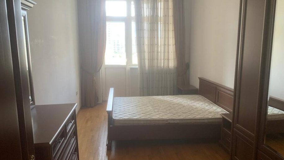 Kirayə verilir 3 otaqlı yeni tikili, 140 m², Nizami m.-6