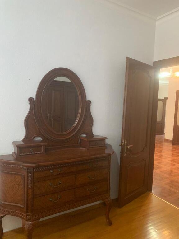 Kirayə verilir 3 otaqlı yeni tikili, 140 m², Nizami m.-7