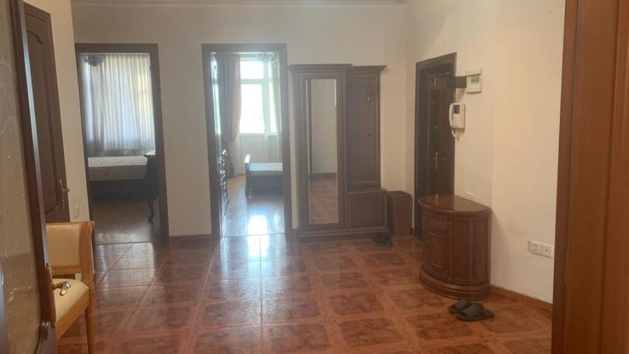 Kirayə verilir 3 otaqlı yeni tikili, 140 m², Nizami m.-16