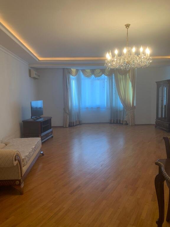 Kirayə verilir 3 otaqlı yeni tikili, 140 m², Nizami m.-19