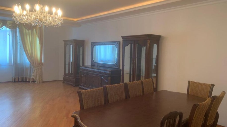 Kirayə verilir 3 otaqlı yeni tikili, 140 m², Nizami m.-21