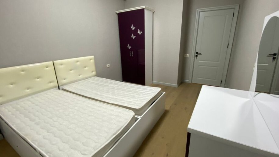 Kirayə verilir 3 otaqlı yeni tikili, 74 m², İnşaatçılar m.-6