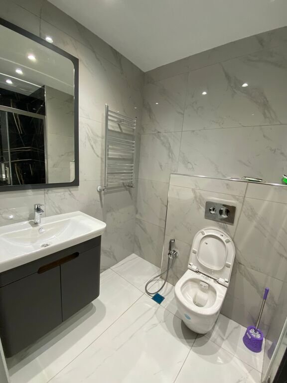 Kirayə verilir 3 otaqlı yeni tikili, 74 m², İnşaatçılar m.-7