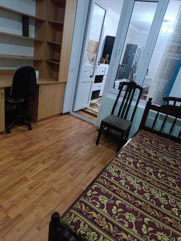 Satılır 3 otaqlı köhnə tikili, 90 m², Gənclik m.-4