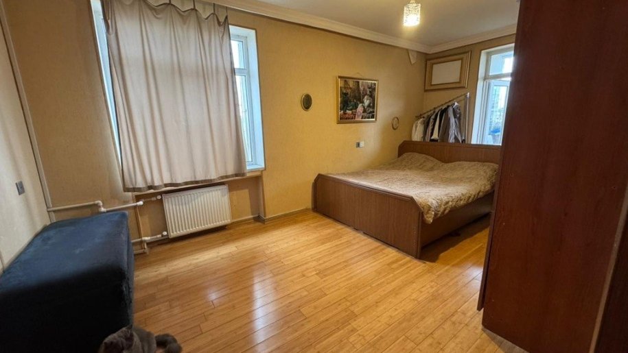 Satılır 2 otaqlı köhnə tikili, 65 m², Gənclik m.-1