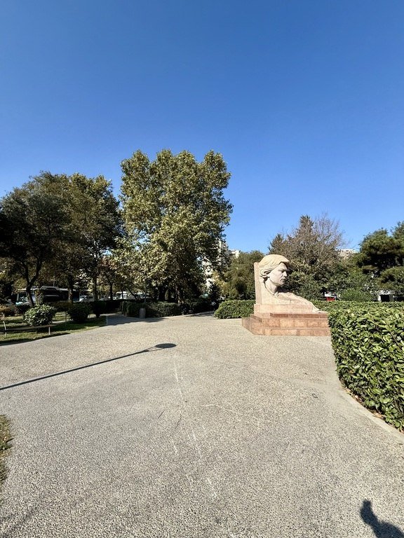 Satılır 2 otaqlı köhnə tikili, 65 m², Gənclik m.-3