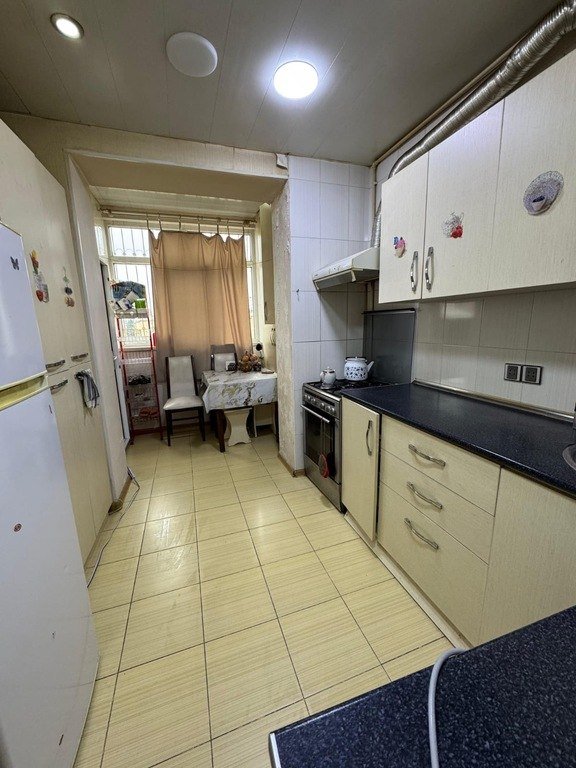 Satılır 2 otaqlı köhnə tikili, 65 m², Gənclik m.-14