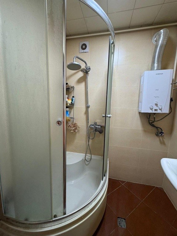 Satılır 2 otaqlı köhnə tikili, 65 m², Gənclik m.-15