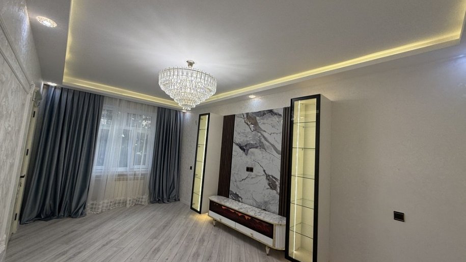 Satılır 3 otaqlı köhnə tikili, 60 m², Əhmədli m.-10