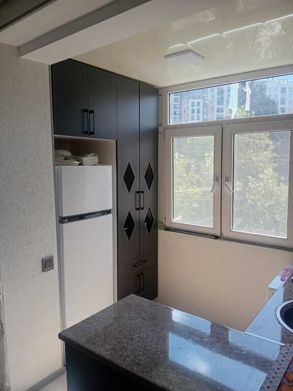 Satılır 2 otaqlı köhnə tikili, 31 m², Qara Qarayev m.-8
