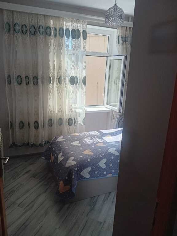Satılır 2 otaqlı köhnə tikili, 31 m², Qara Qarayev m.-9