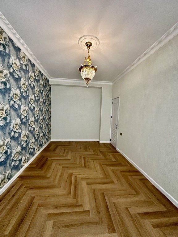 Satılır 3 otaqlı yeni tikili, 130 m², Azadlıq Prospekti m.-7