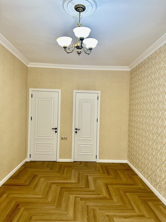 Satılır 3 otaqlı yeni tikili, 130 m², Azadlıq Prospekti m.-11