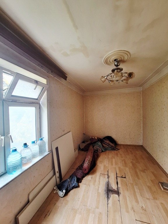 Satılır 2 otaqlı köhnə tikili, 45 m², Elmlər Akademiyası m.-4