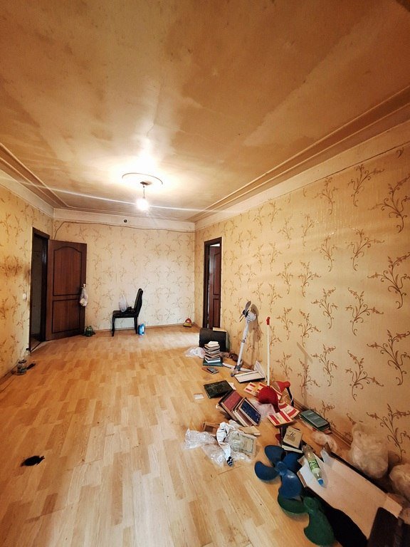 Satılır 2 otaqlı köhnə tikili, 45 m², Elmlər Akademiyası m.-6