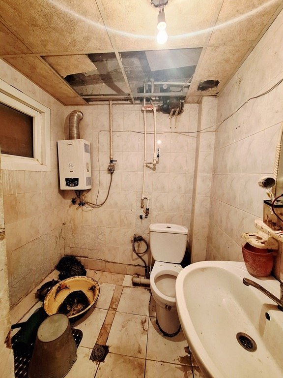Satılır 2 otaqlı köhnə tikili, 45 m², Elmlər Akademiyası m.-15