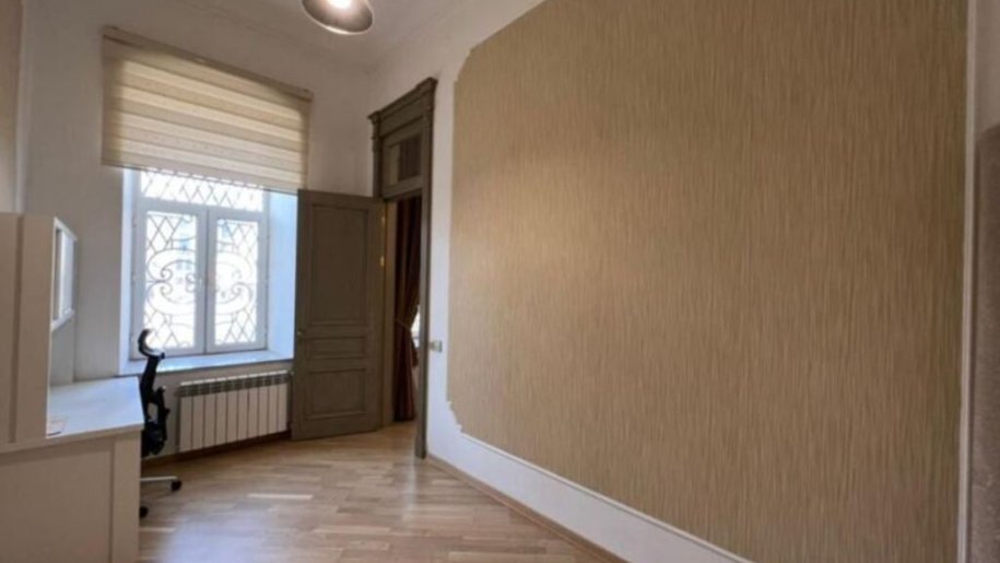 Satılır 5 otaqlı köhnə tikili, 144 m², Sahil m.-11