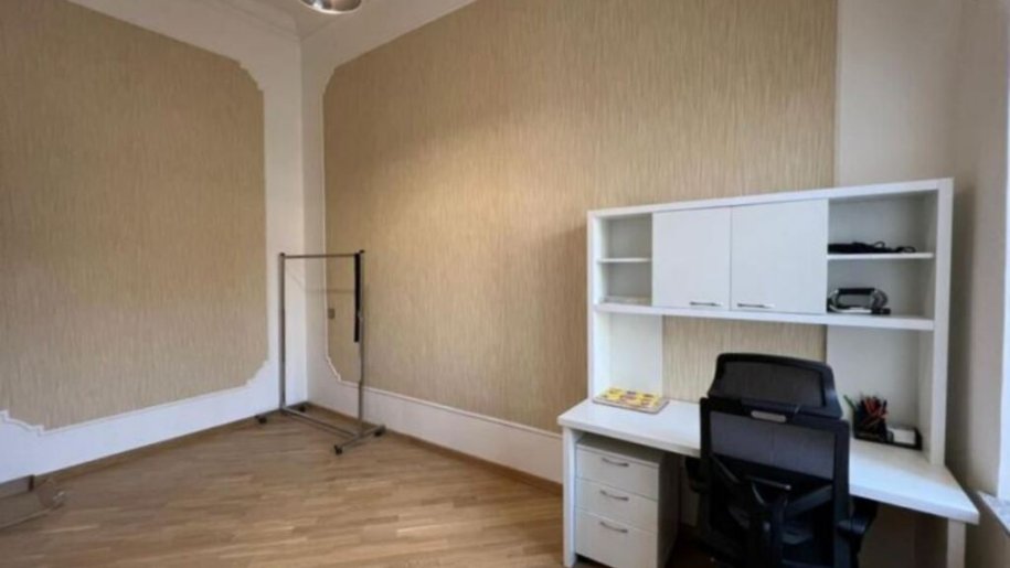 Satılır 5 otaqlı köhnə tikili, 144 m², Sahil m.-12