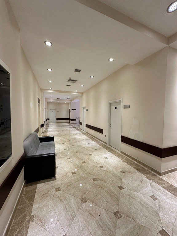 35 m<sup>2</sup> ofis icarəyə verilir, 28 May m.-4