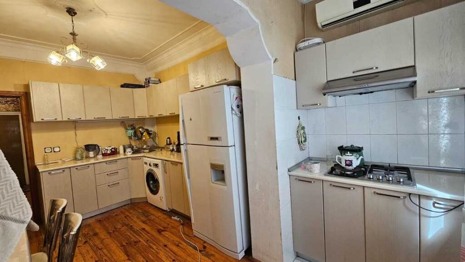 Satılır 2 otaqlı köhnə tikili, 60 m², Azadlıq Prospekti m.-3