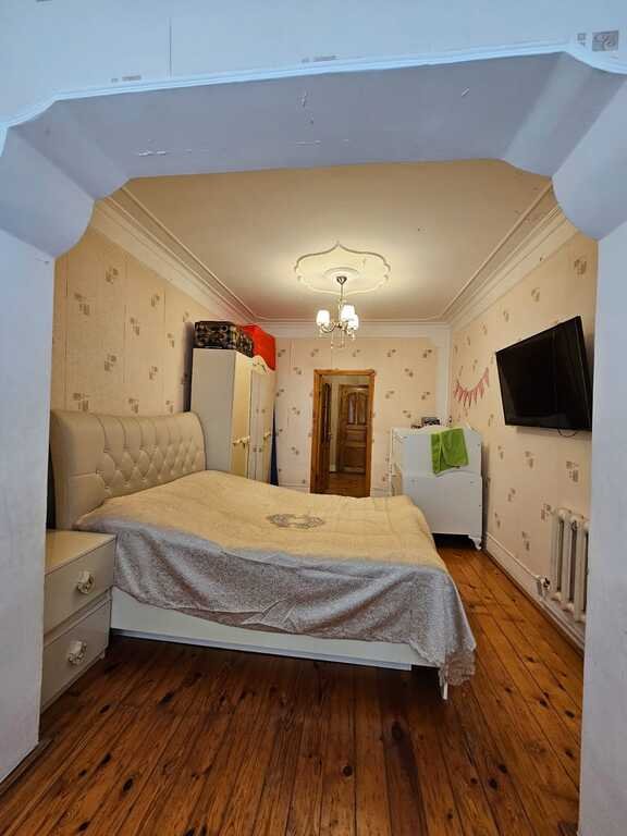 Satılır 2 otaqlı köhnə tikili, 60 m², Azadlıq Prospekti m.-9