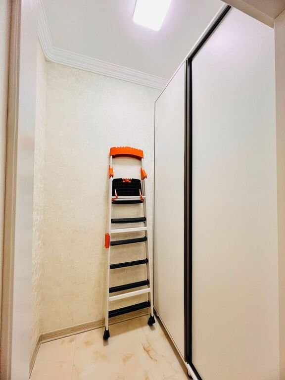 Kirayə verilir 3 otaqlı yeni tikili, 140 m², İnşaatçılar m.-12