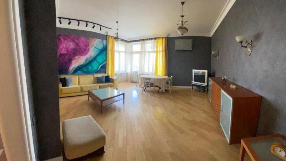 Satılır 3 otaqlı yeni tikili, 126 m², Nizami m.-1