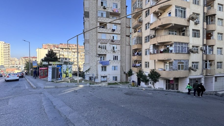 100 m<sup>2</sup> obyekt satılır, İnşaatçılar m.-5