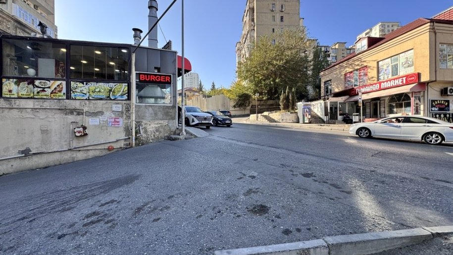 100 m<sup>2</sup> obyekt satılır, İnşaatçılar m.-7