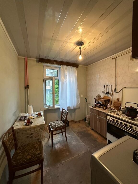 Satılır 1 otaqlı köhnə tikili, 36 m², İnşaatçılar m.-8