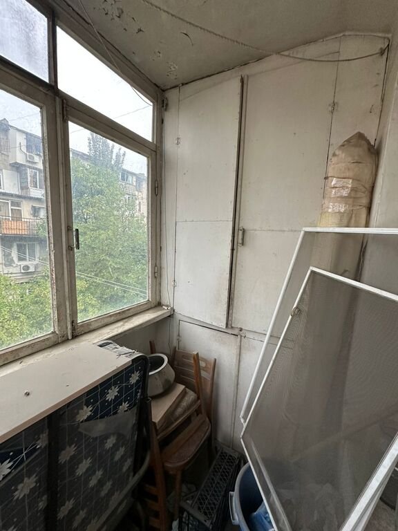 Satılır 1 otaqlı köhnə tikili, 36 m², İnşaatçılar m.-18