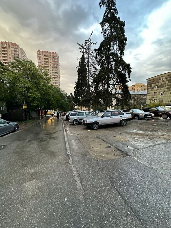 Satılır 1 otaqlı köhnə tikili, 36 m², İnşaatçılar m.-21