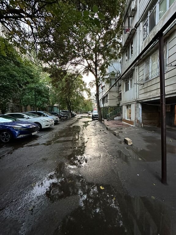 Satılır 1 otaqlı köhnə tikili, 36 m², İnşaatçılar m.-22