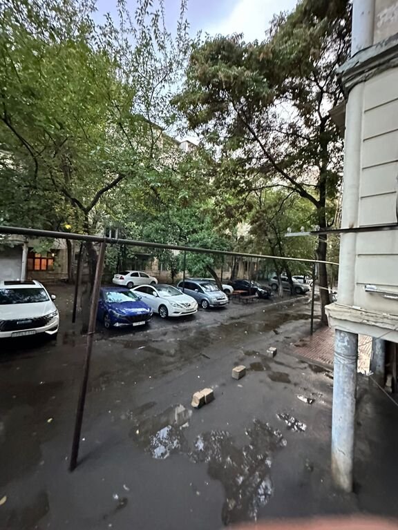 Satılır 1 otaqlı köhnə tikili, 36 m², İnşaatçılar m.-23