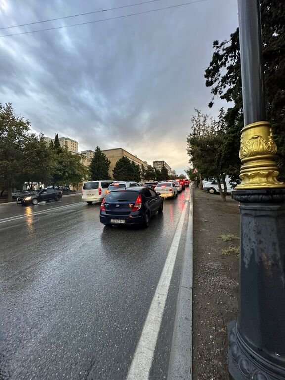 Satılır 1 otaqlı köhnə tikili, 36 m², İnşaatçılar m.-24