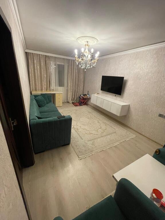 Satılır 2 otaqlı köhnə tikili, 57 m², Neftçilər m.-2