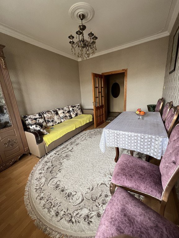 Satılır 5 otaqlı köhnə tikili, 120 m², Xalqlar dostluğu m.-1