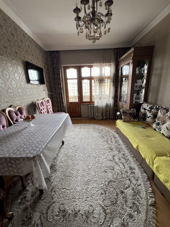 Satılır 5 otaqlı köhnə tikili, 120 m², Xalqlar dostluğu m.-3