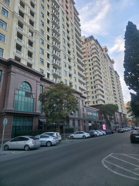 187 kv.m. obyekt icarəyə verilir, Elmlər Akademiyası m.-3