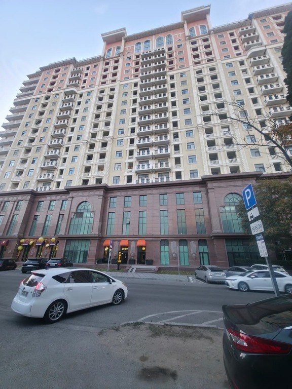 187 kv.m. obyekt icarəyə verilir, Elmlər Akademiyası m.-5