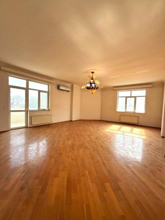 Satılır 4 otaqlı yeni tikili, 180 m², Elmlər Akademiyası m.-1