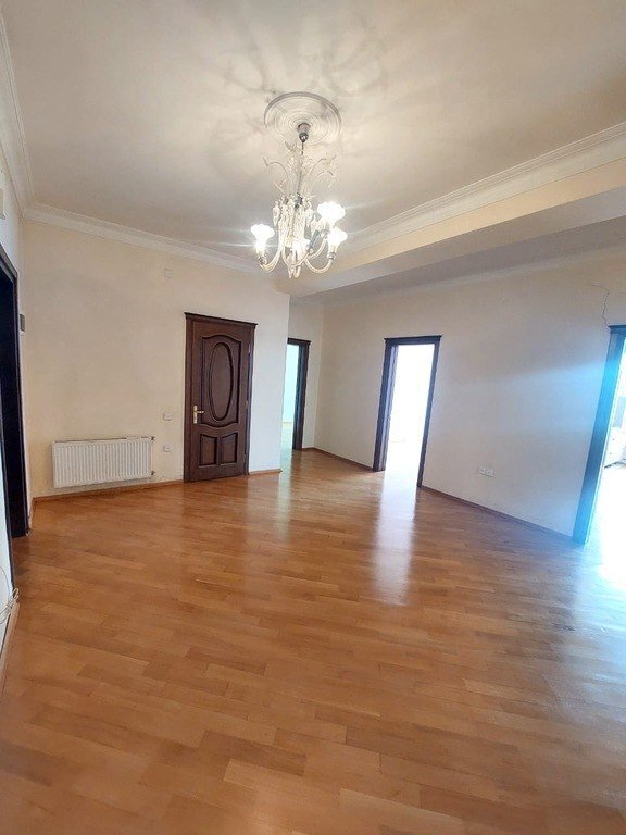 Satılır 4 otaqlı yeni tikili, 180 m², Elmlər Akademiyası m.-3
