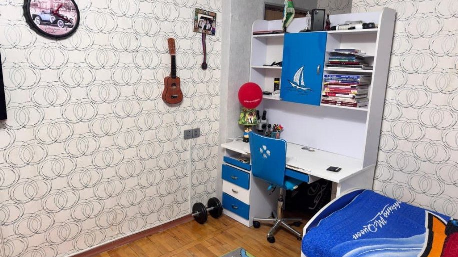 Satılır 3 otaqlı köhnə tikili, 80 m², İnşaatçılar m.-7