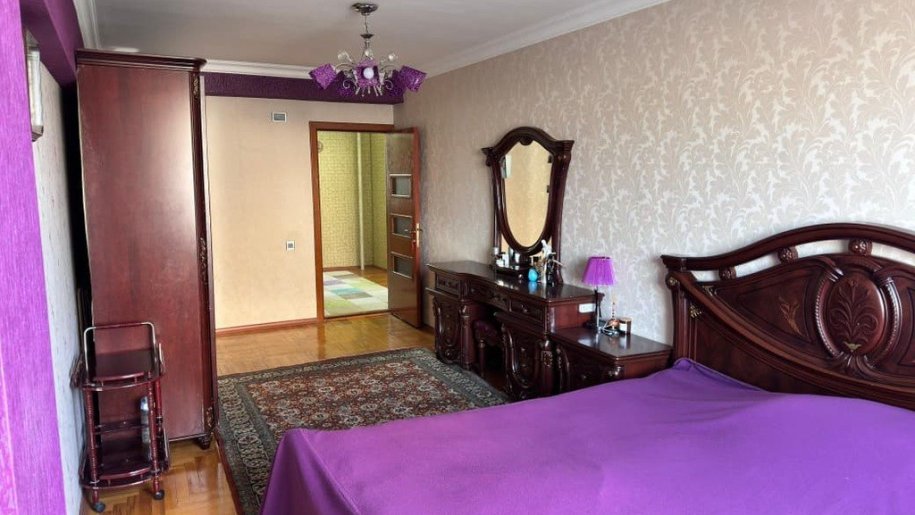 Satılır 3 otaqlı köhnə tikili, 80 m², İnşaatçılar m.-8