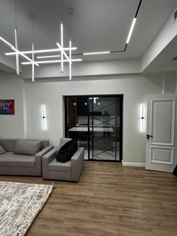 Kirayə verilir 3 otaqlı yeni tikili, 140 m², Elmlər Akademiyası m.-3